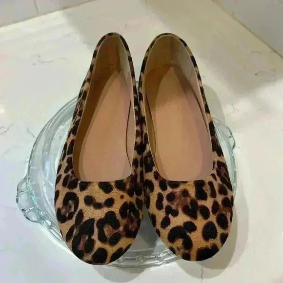 Shoes - Leopard slip on women shoes EU: 38